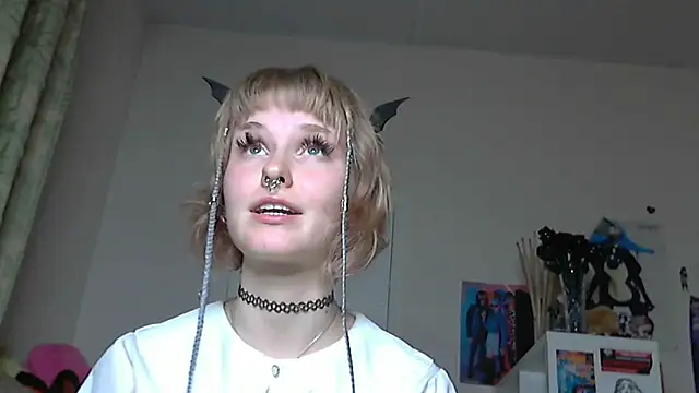 Paradoxy  online show from April 23, 2026, 8:54 pm