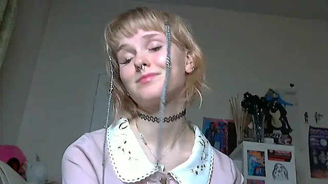Paradoxy  online show from May 5, 2026, 8:01 pm