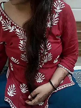 Snapshot of Minakshi_677 chatting on October 15, 2025, 8:55 am Minakshi 677 online show from October 15, 2025, 8:55 am