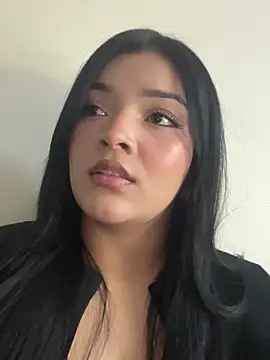 Snapshot of EmmaBlossom chatting on October 12, 2025, 7:26 pm EmmaBlossom online show from October 12, 2025, 7:26 pm