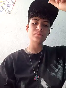 Snapshot of Owen_tomboy chatting on October 23, 2025, 5:55 pm Owen tomboy online show from October 23, 2025, 5:55 pm