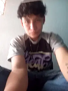 Snapshot of Owen_tomboy chatting on October 24, 2025, 7:02 pm Owen tomboy online show from October 24, 2025, 7:02 pm