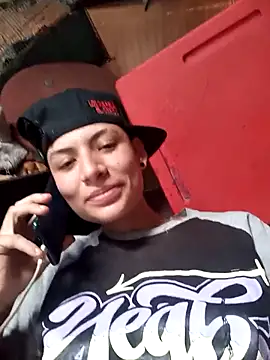 Snapshot of Owen_tomboy chatting on September 28, 2025, 6:48 pm Owen tomboy online show from September 28, 2025, 6:48 pm