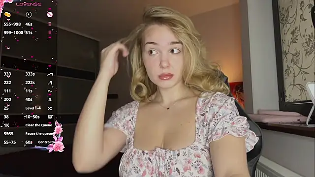 Snapshot of EvaCarter1 chatting on October 20, 2025, 7:09 am EvaCarter1 online show from October 20, 2025, 7:09 am