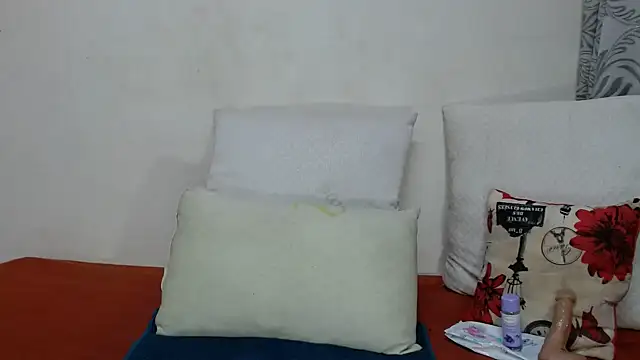 Snapshot of stunna-gir chatting on October 18, 2025, 6:32 pm stunna-gir online show from October 18, 2025, 6:32 pm