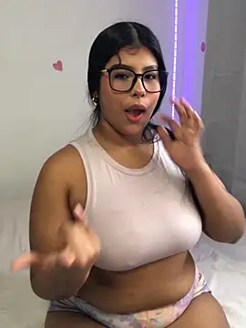 AnaBrowmn online show from March 30, 2026, 5:47 pm