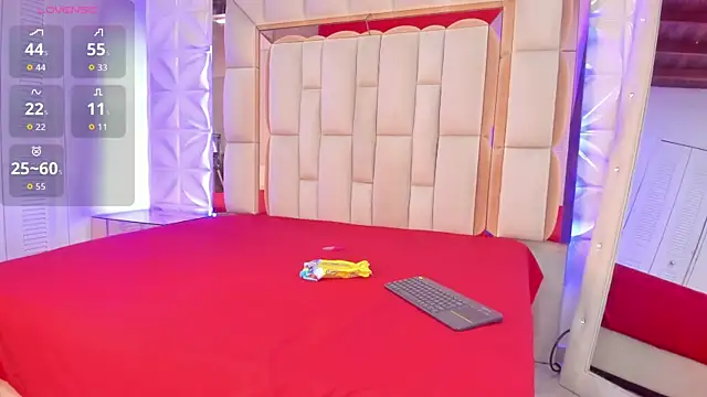 Snapshot of Sarah_Adamss chatting on October 13, 2025, 1:02 pm Sarah Adamss online show from October 13, 2025, 1:02 pm