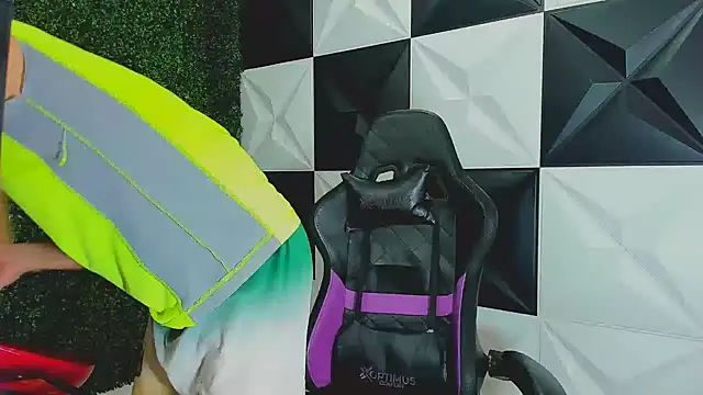 xion ez online show from October 5, 2025, 8:10 pm