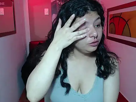 Fantassy Loverss online show from November 8, 2025, 3:26 pm