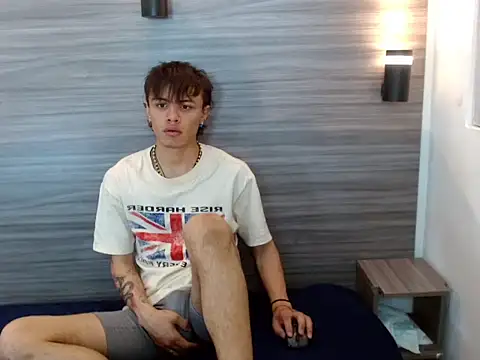 Jerom xx online show from October 14, 2025, 7:25 pm