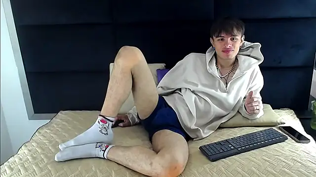 Jerom xx online show from October 25, 2025, 7:14 pm