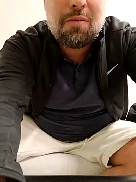 Snapshot of CristalDad chatting on September 26, 2025, 6:04 pm CristalDad online show from September 26, 2025, 6:04 pm
