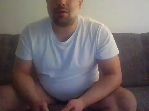 Snapshot of CristalDad chatting on October 24, 2025, 8:19 pm CristalDad online show from October 24, 2025, 8:19 pm