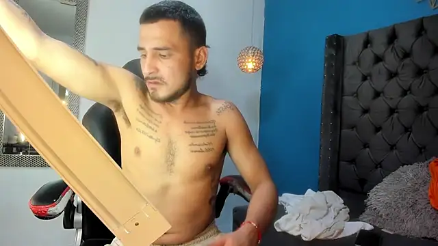 Kevinfox23cms online show from October 21, 2025, 5:18 am