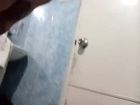 Kevinfox23cms online show from November 11, 2025, 6:19 am