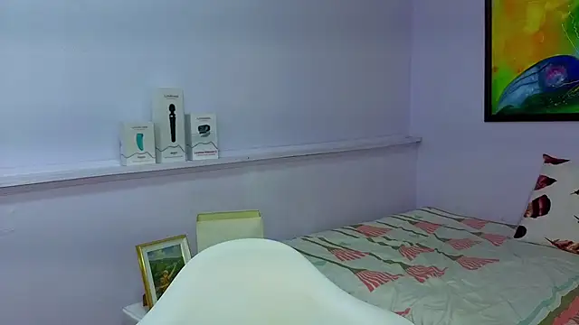 katiaa lovv online show from February 18, 2026, 12:23 pm