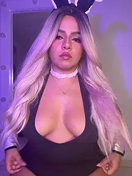 Snapshot of itsdanividarte chatting on October 20, 2025, 11:38 pm itsdanividarte online show from October 20, 2025, 11:38 pm