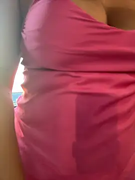 Snapshot of itsdanividarte chatting on October 27, 2025, 10:11 pm itsdanividarte online show from October 27, 2025, 10:11 pm