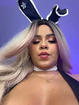 Snapshot of itsdanividarte chatting on October 21, 2025, 11:48 pm itsdanividarte online show from October 21, 2025, 11:48 pm