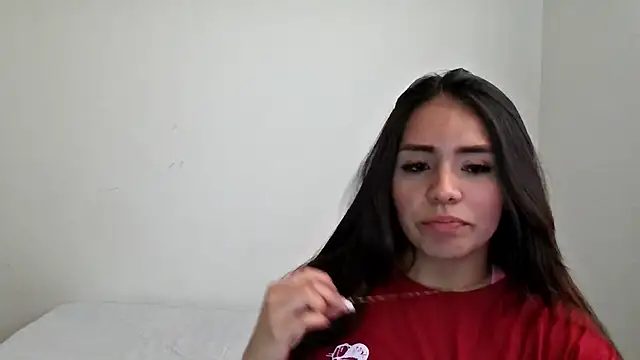 BellaBliss123 online show from September 30, 2025, 9:43 pm
