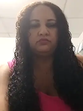 MEYBELLATINA online show from October 1, 2025, 11:08 pm