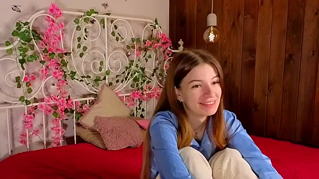 TawanaWalleck online show from October 3, 2025, 6:31 pm