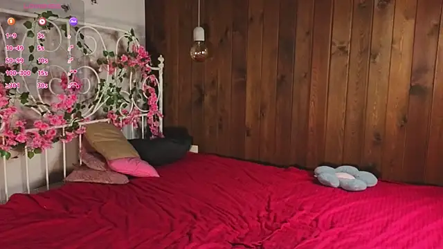 TawanaWalleck online show from October 13, 2025, 6:42 pm