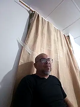 ANTHONYHOTT69 online show from November 5, 2025, 8:34 pm