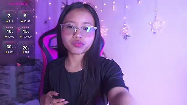 Zoe Skyler online show from October 25, 2025, 3:01 pm