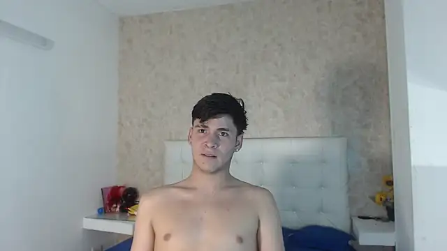 Aaron Foxxx online show from December 13, 2025, 8:26 pm