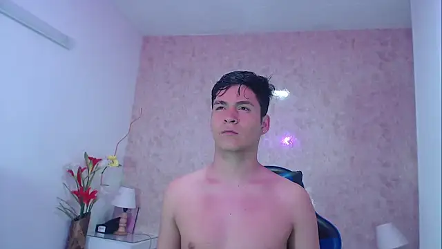 Snapshot of Aaron_Foxxx chatting on October 9, 2025, 1:00 pm Aaron Foxxx online show from October 9, 2025, 1:00 pm