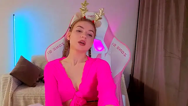 Eva enjoyeverymoment  online show from December 2, 2025, 5:42 am