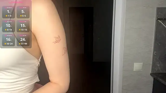 Snapshot of FawnDubler chatting on February 23, 2026, 7:58 pm FawnDubler online show from February 23, 2026, 7:58 pm