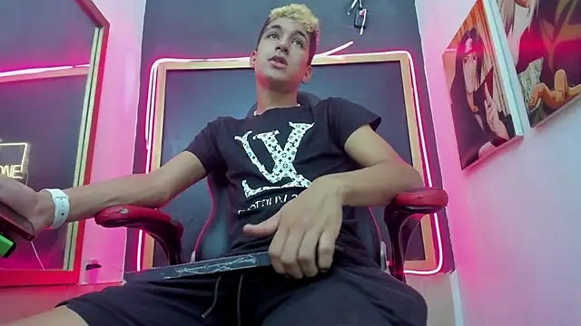 Stiben boy online show from October 3, 2025, 7:04 pm