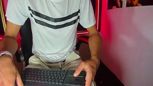 Stiben boy online show from September 27, 2025, 7:09 pm