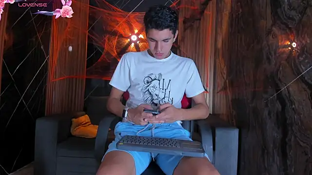 Stiben boy online show from October 24, 2025, 3:05 am