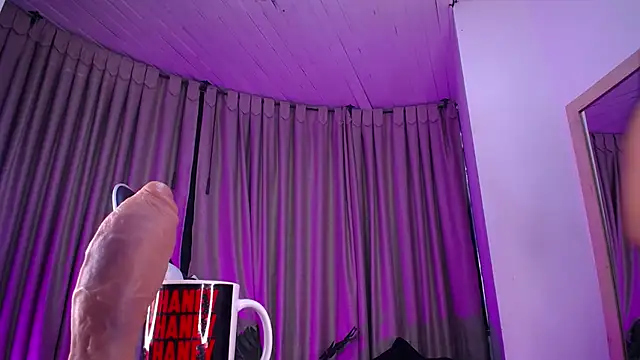 Tamararosses online show from April 13, 2026, 1:26 pm