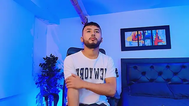 Blakegabriel  online show from September 26, 2025, 4:19 am