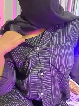 Lisa afreen online show from October 25, 2025, 5:46 pm