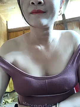 Snapshot of Paul-paul11 chatting on October 25, 2025, 3:49 am Paul-paul11 online show from October 25, 2025, 3:49 am