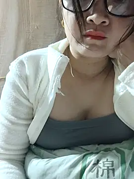 Paul-paul11 online show from December 2, 2025, 1:57 pm