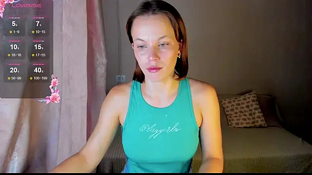 Snapshot of EvaCordy chatting on September 26, 2025, 1:40 pm EvaCordy online show from September 26, 2025, 1:40 pm