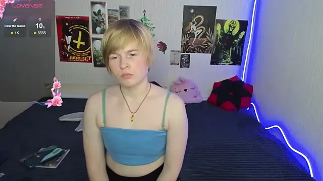 Cattie w  online show from January 17, 2026, 1:20 am