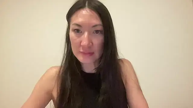 Snapshot of Fenaraya chatting on January 8, 2026, 8:15 pm Fenaraya online show from January 8, 2026, 8:15 pm