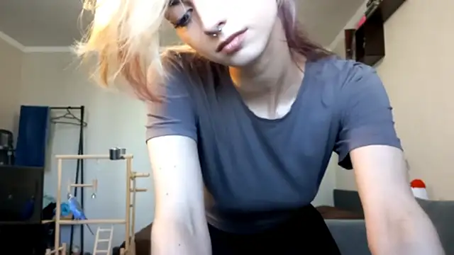 JillianBozak online show from September 25, 2025, 8:42 am
