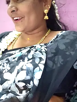 navyasree143 online show from October 30, 2025, 1:31 pm