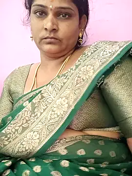 navyasree143 online show from October 3, 2025, 5:31 am