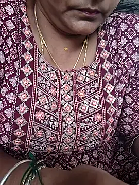 navyasree143 online show from December 2, 2025, 7:32 am