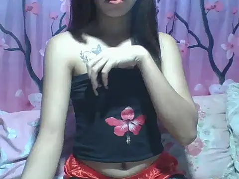 SweetPussie18x online show from March 3, 2026, 12:06 am