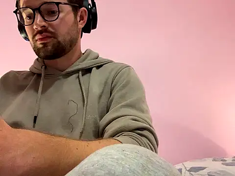 Snapshot of Jasonsnzuk chatting on October 13, 2025, 8:54 pm Jasonsnzuk online show from October 13, 2025, 8:54 pm